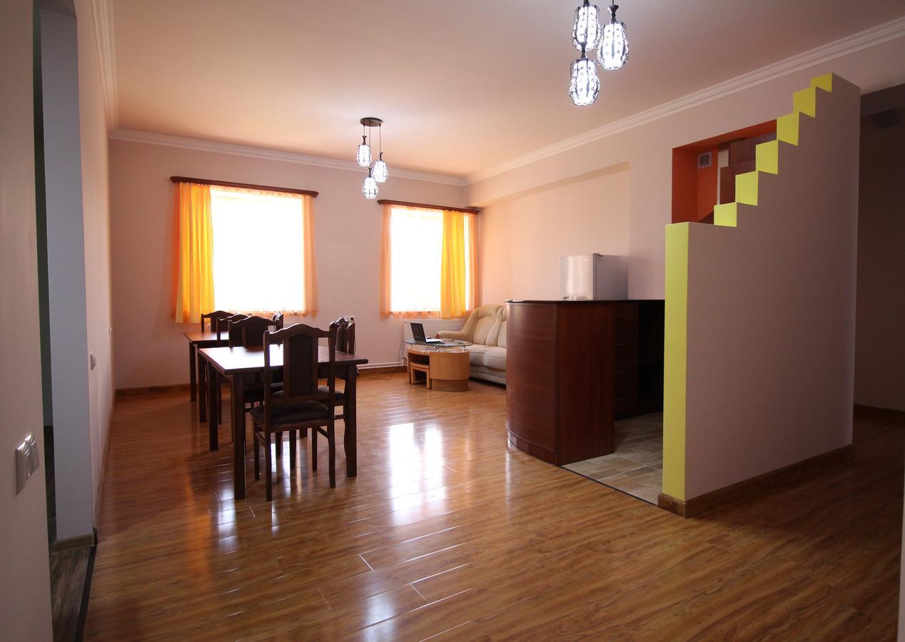 Sisian Karin'S B&B מראה חיצוני תמונה