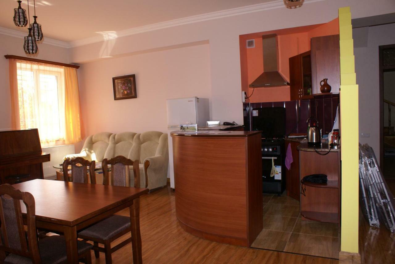 Sisian Karin'S B&B מראה חיצוני תמונה